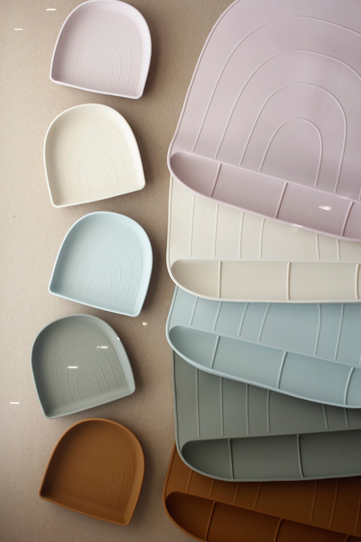 littleCHEW Rainbow Silicone Mat - Pale Mauve