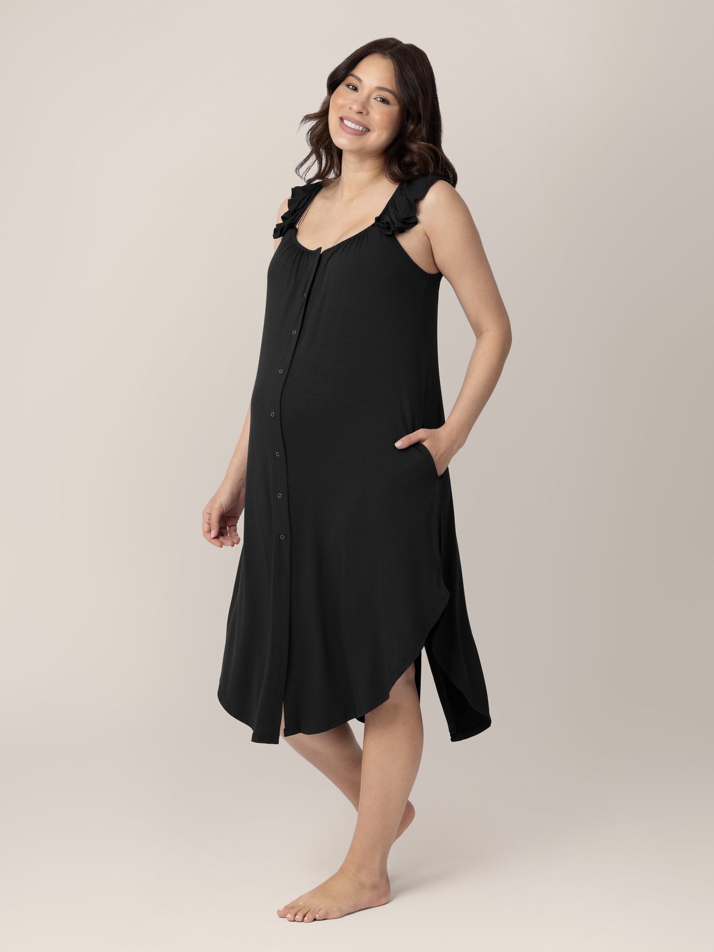 Kindred Bravely Ruffle Strap Labor & Delivery Gown Black