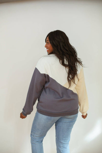 Crewneck Diagonal Zip Breastfeeding Sweatshirt