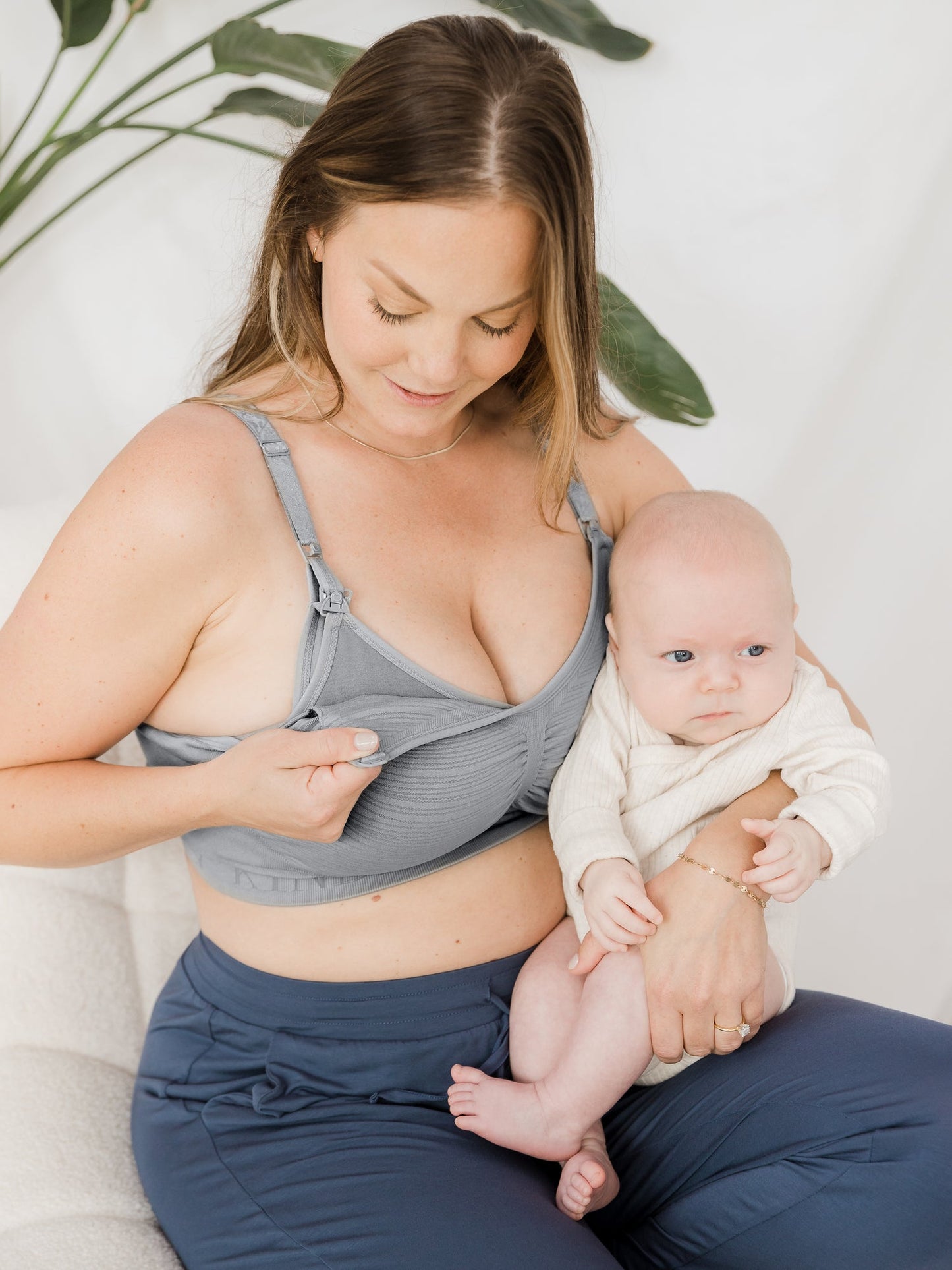 Kindred Bravely Sublime Hands-Free Pumping & Nursing Bra Grey