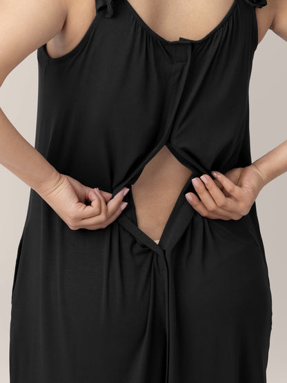 Kindred Bravely Ruffle Strap Labor & Delivery Gown Black