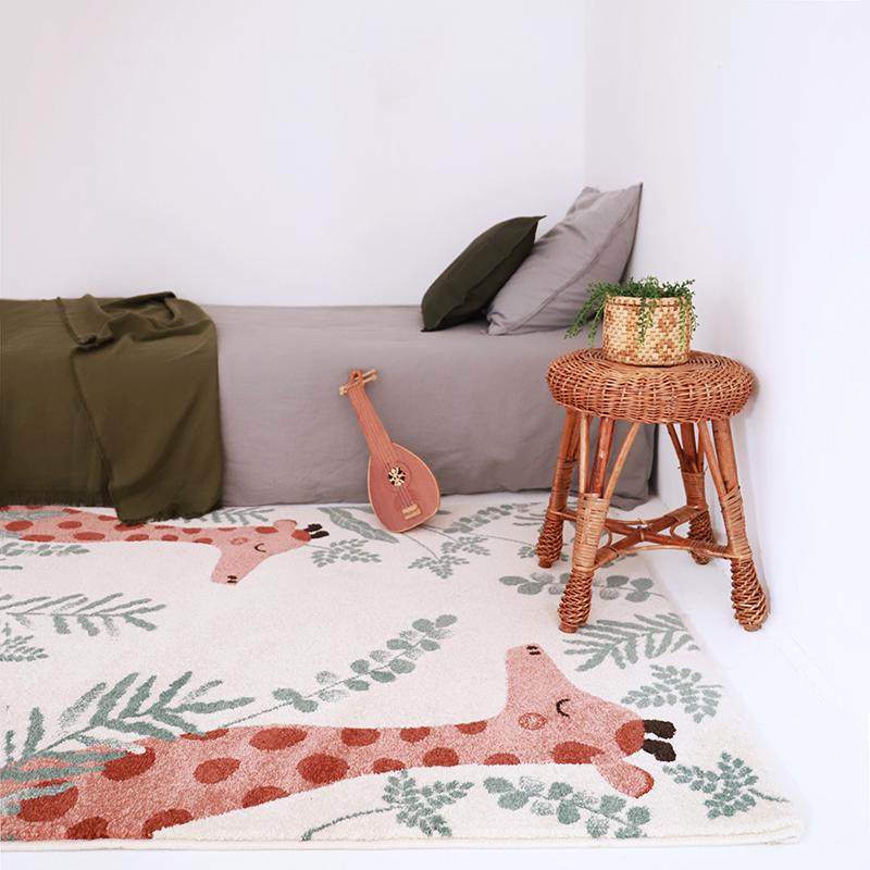 Nattiot Nisu L Giraffe Children's Rug