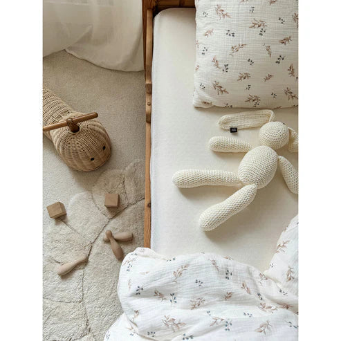 Nattiot Gabrielle Round Washable Cotton Children's Bedroom Rug with 'Petals' Finish