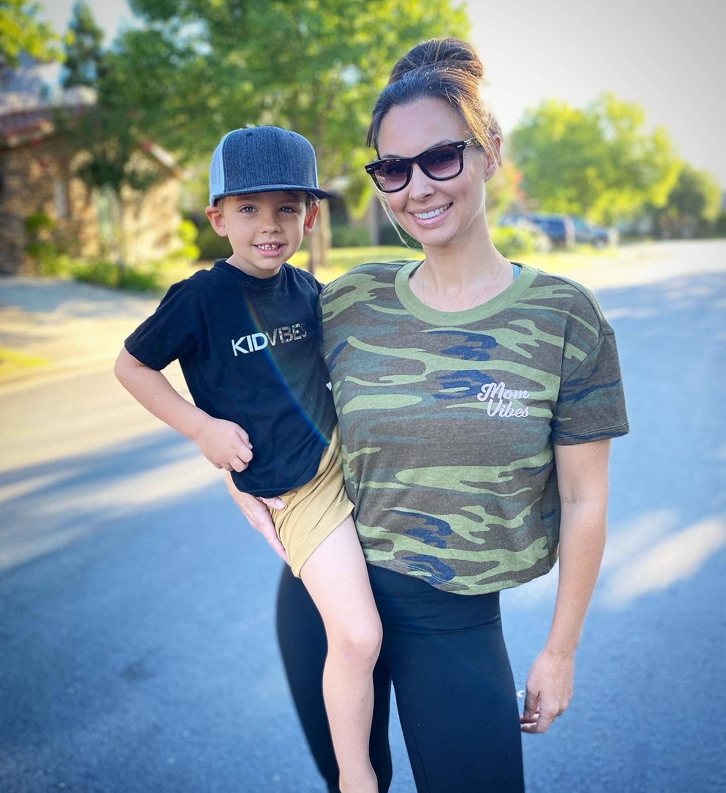 Mom Vibes Ultra Soft Crop