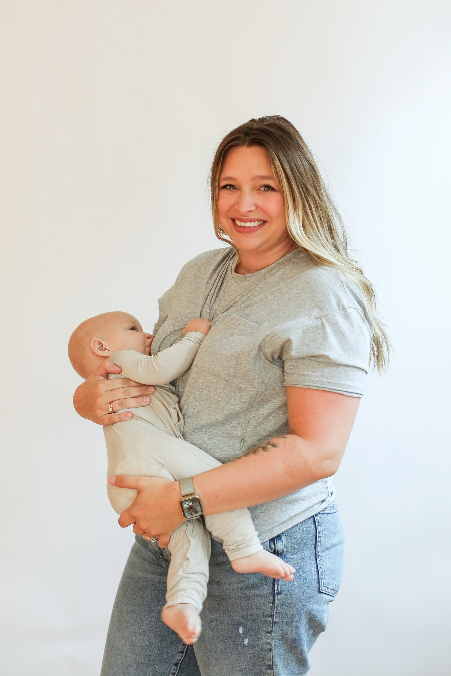 Movemama Relaxed Fit Zip Breastfeeding Tee