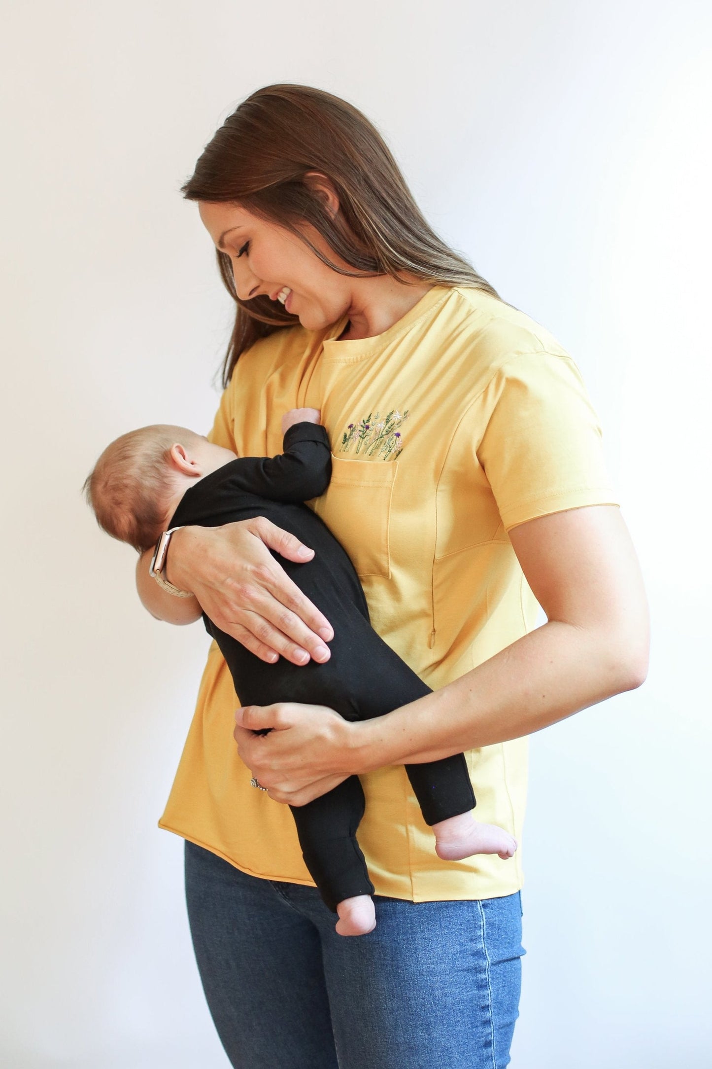 Movemama Relaxed Fit Zip Breastfeeding Tee