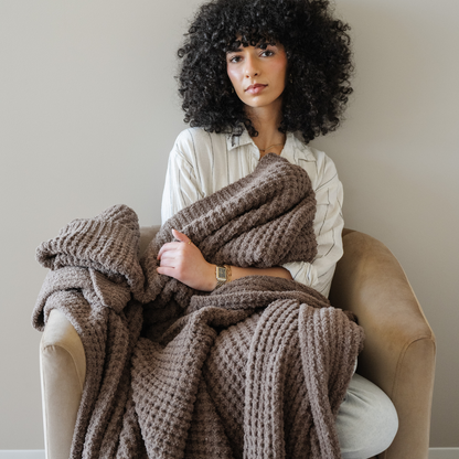 Saranoni Waffle Knit Throw Blankets