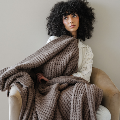 Saranoni Waffle Knit Throw Blankets