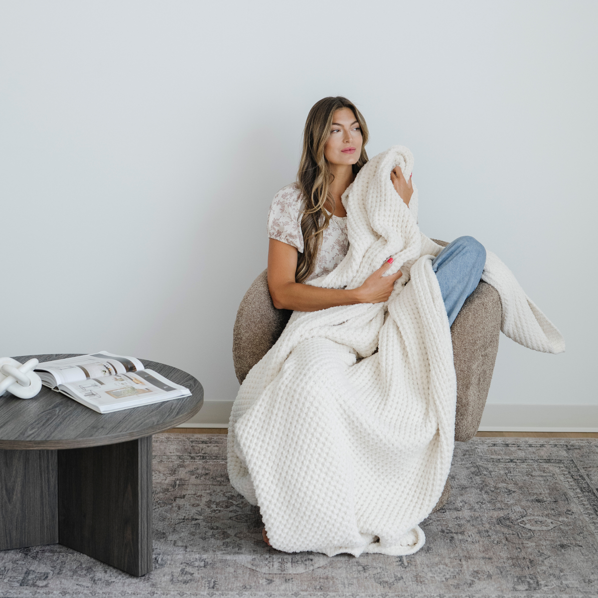 Saranoni Waffle Knit Throw Blankets