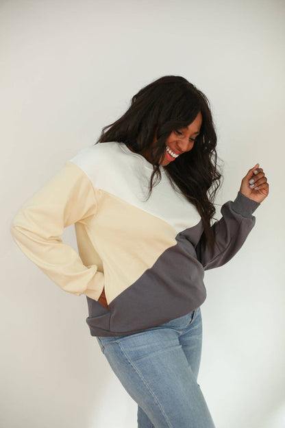 Crewneck Diagonal Zip Breastfeeding Sweatshirt