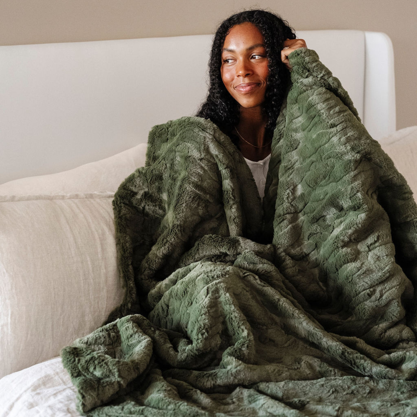 Saranoni Patterned Faux Fur XL Throw Blankets