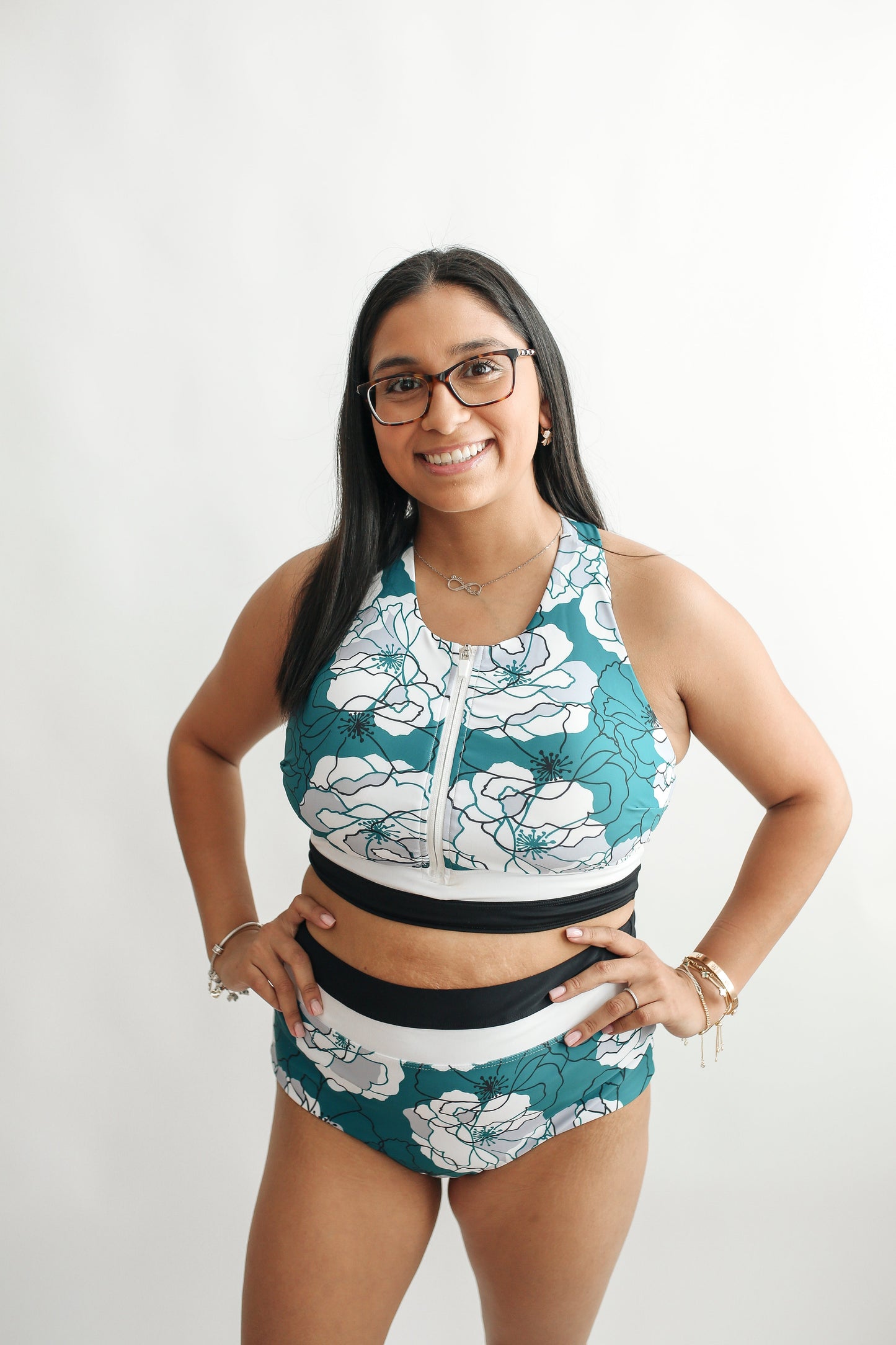 Movemama Crop Zip Up Breastfeeding Swimsuit Top