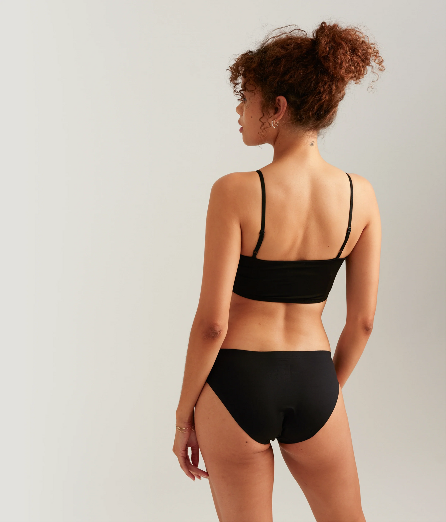 Saalt Leakproof Seamless Bikini Period Underwear