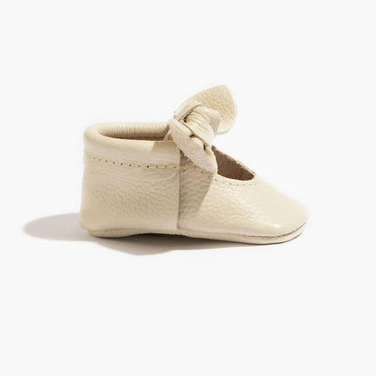 Freshly Picked Birch Knotted Bow Baby Shoe