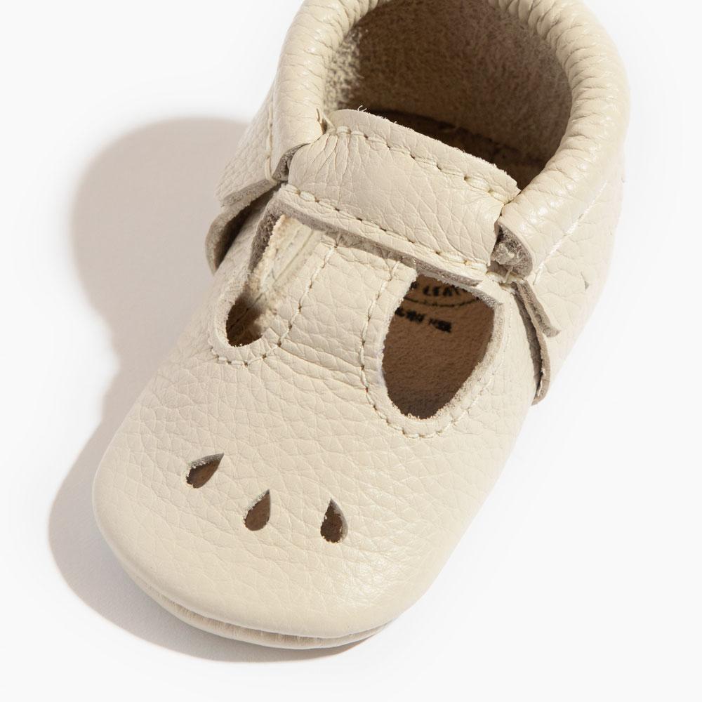 Freshly Picked Newborn Birch Mary Jane Baby Shoe