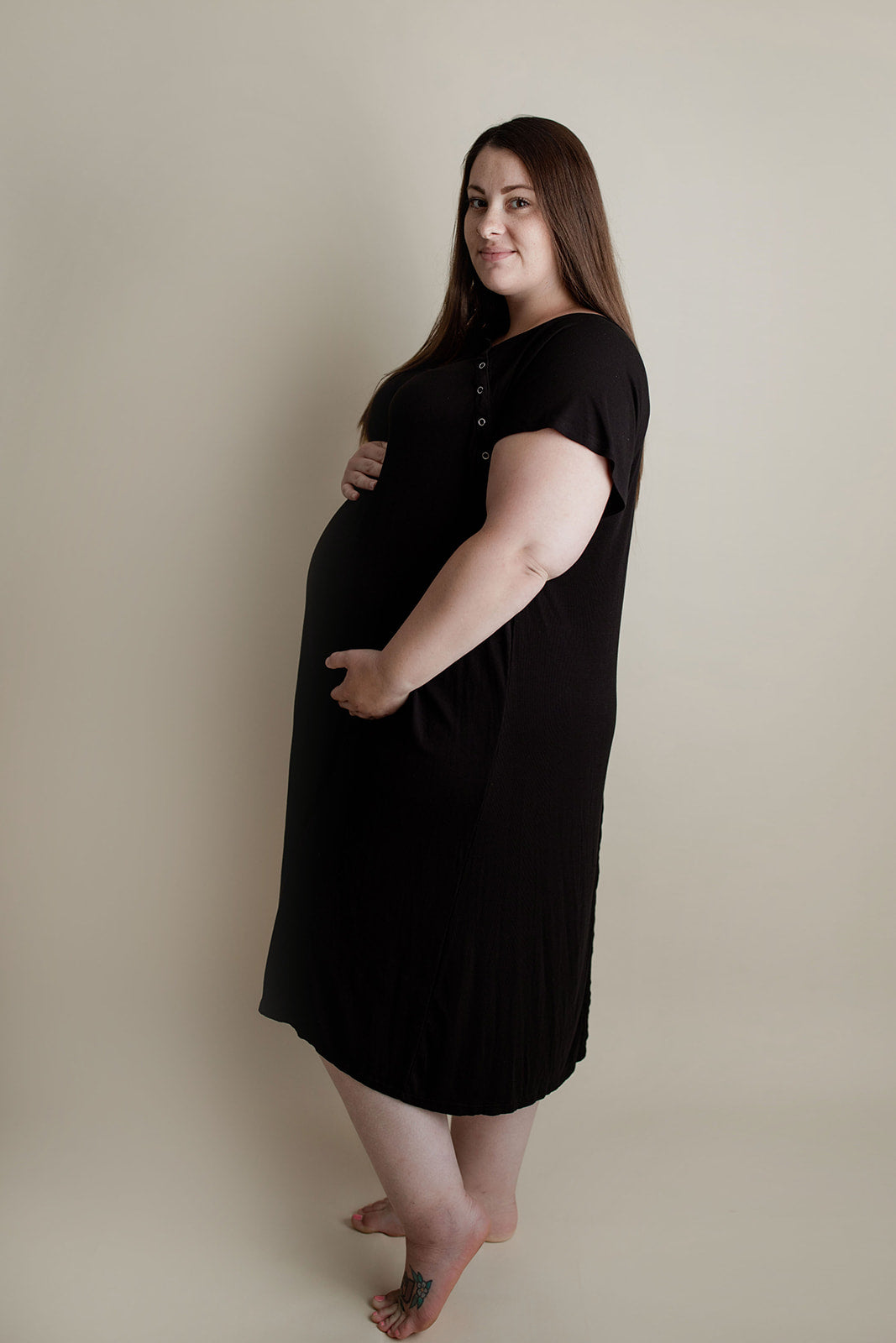 Three Little Tots Ribbed Black Labor and Delivery Nursing Hospital Gown