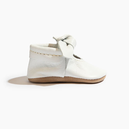 Freshly Picked Toasted Bright White Knotted Bow Baby Shoe