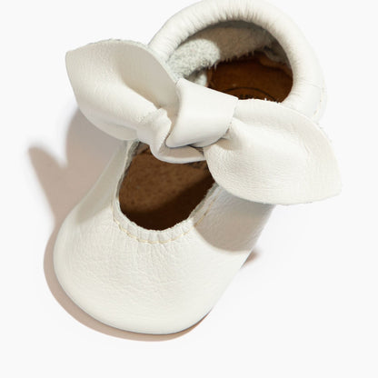 Freshly Picked Toasted Bright White Knotted Bow Baby Shoe