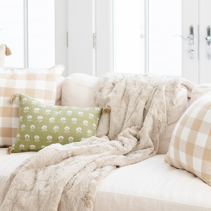 Saranoni Patterned Faux Fur XL Throw Blankets