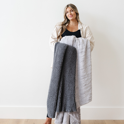 Saranoni Ribbed Bamboni® Throw Blankets