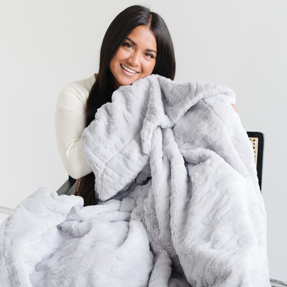 Saranoni Patterned Faux Fur XL Throw Blankets