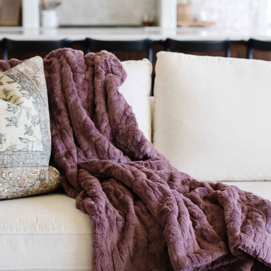 Saranoni Patterned Faux Fur XL Throw Blankets