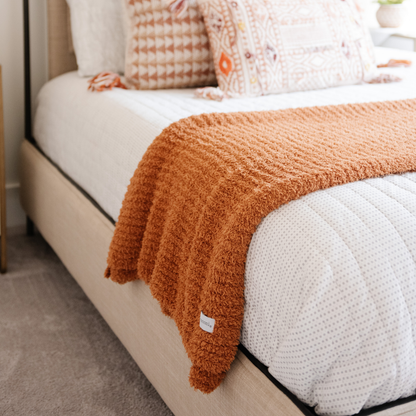 Saranoni Ribbed Bamboni® Throw Blankets