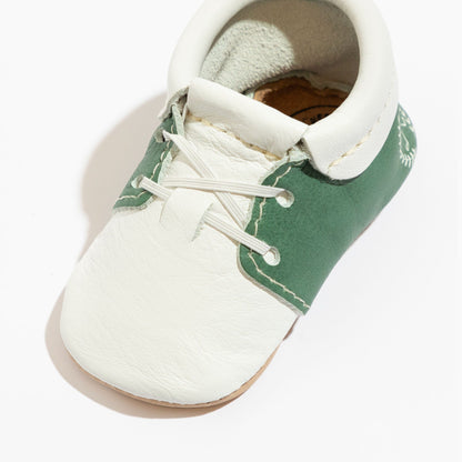 Freshly Picked Hole-in-One Oxford Baby Shoe