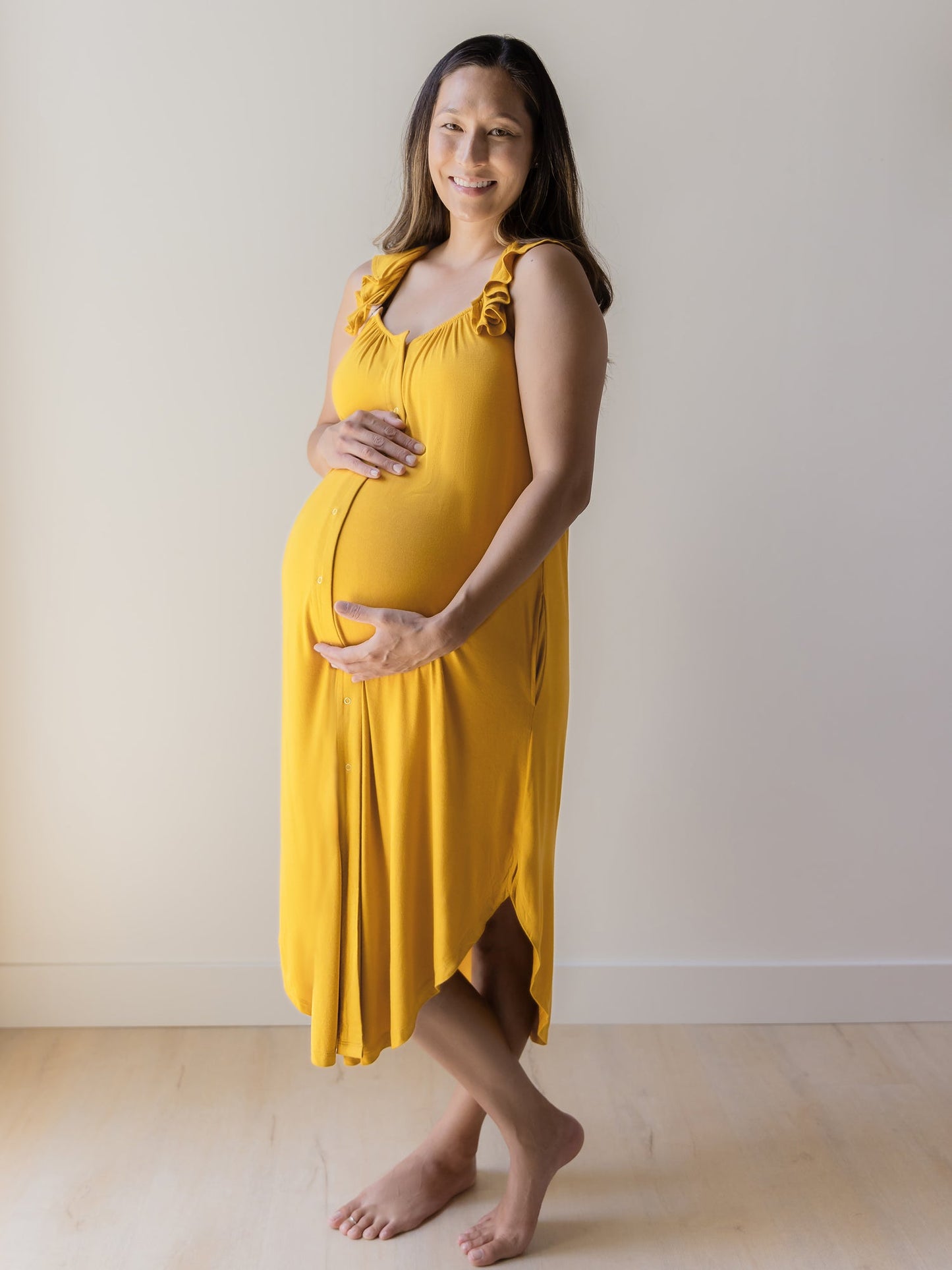 Kindred Bravely Ruffle Strap Labor & Delivery Gown Honey - Hospital & Nursing Gown