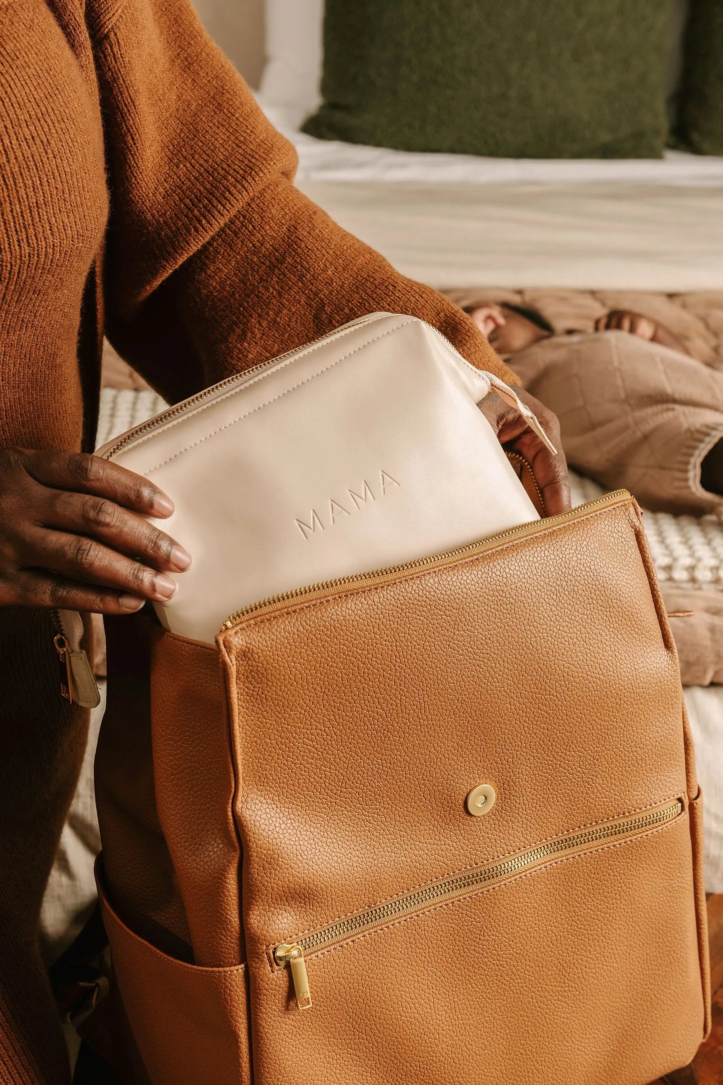 Le Lolo 'Mama' Vegan Leather Bag