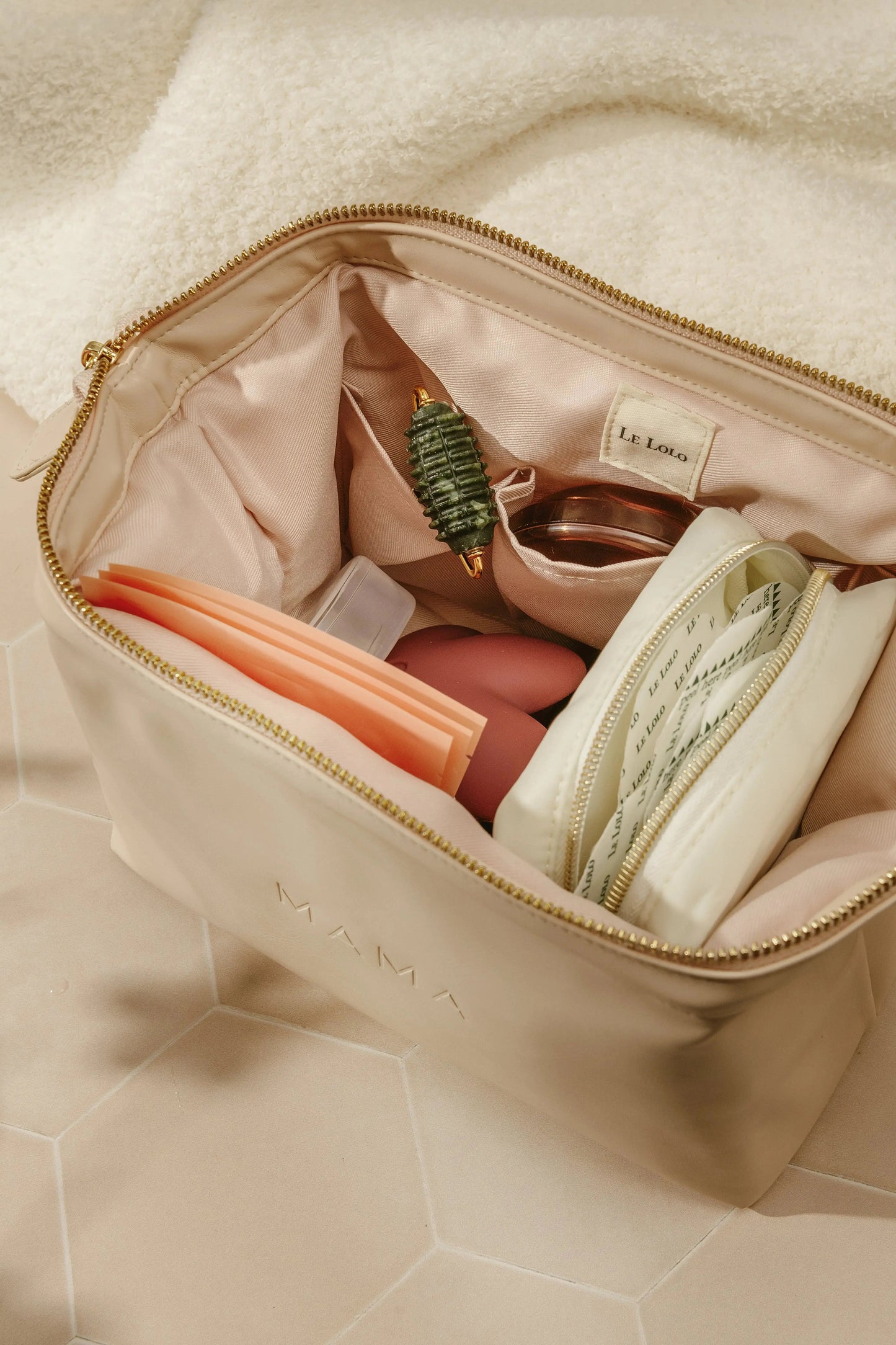 Le Lolo 'Mama' Vegan Leather Bag