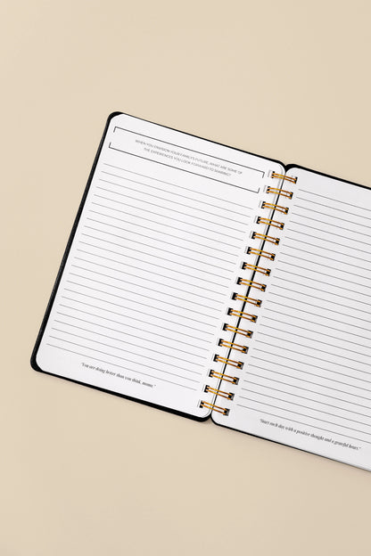 Le Lolo Postpartum Journal: Prompts for Mama + Daily Tracker for Baby