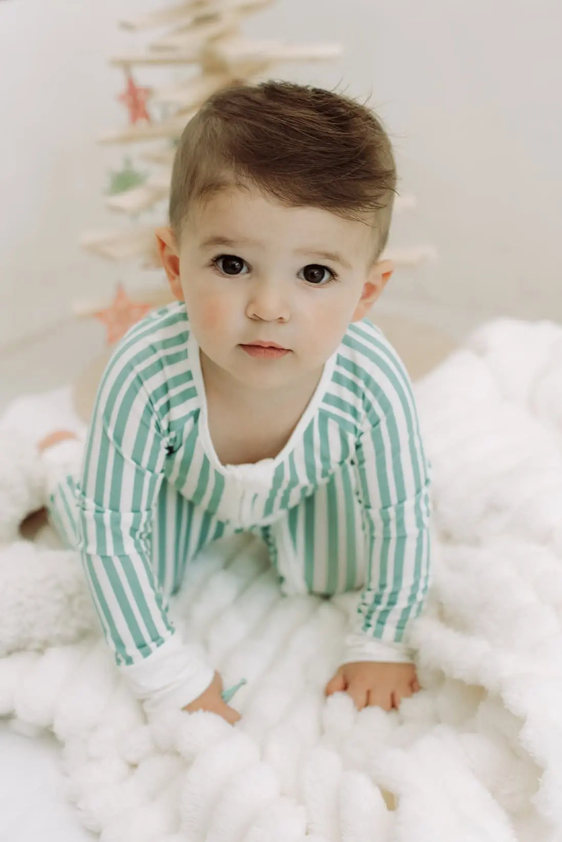 LURE Peek-a-Boo Baby Sleeper Winter Whispers