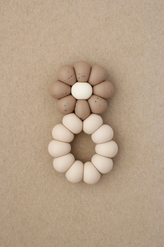 littleCHEW Freezer Teether - Chamomile | Speckled Truffle