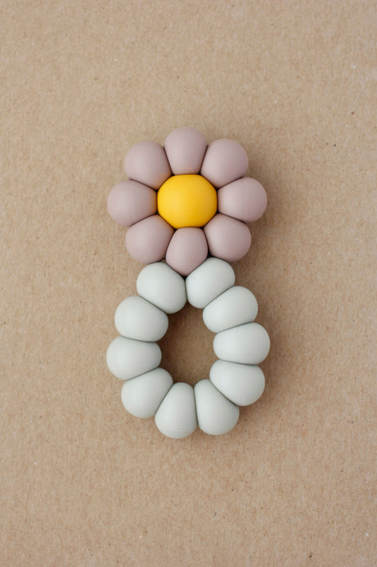 littleCHEW Freezer Teether - Chamomile | Lilac