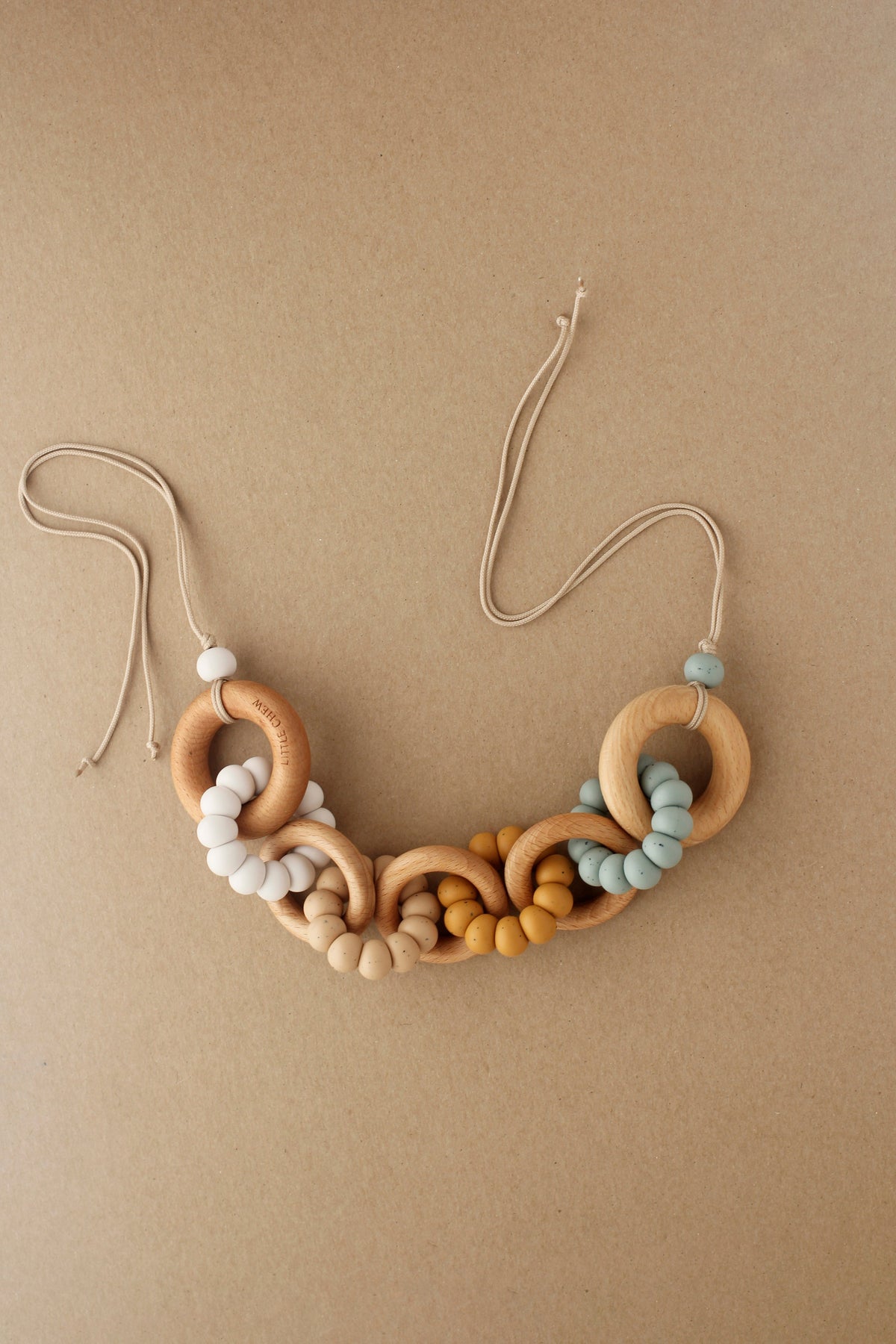littleCHEW Pram Garland - Kyle | Reed