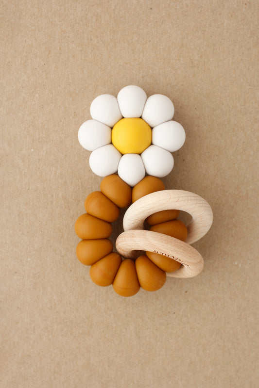 littleCHEW Teether - Chamomile | Silver Ivory