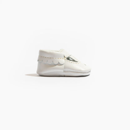 Freshly Picked Newborn Bright White Mary Jane Baby Shoe