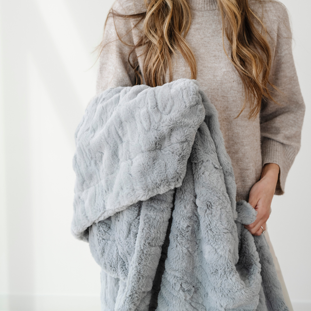 Saranoni Patterned Faux Fur XL Throw Blankets