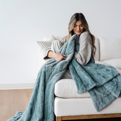 Saranoni Patterned Faux Fur XL Throw Blankets