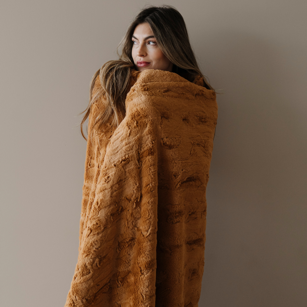 Saranoni Patterned Faux Fur XL Throw Blankets