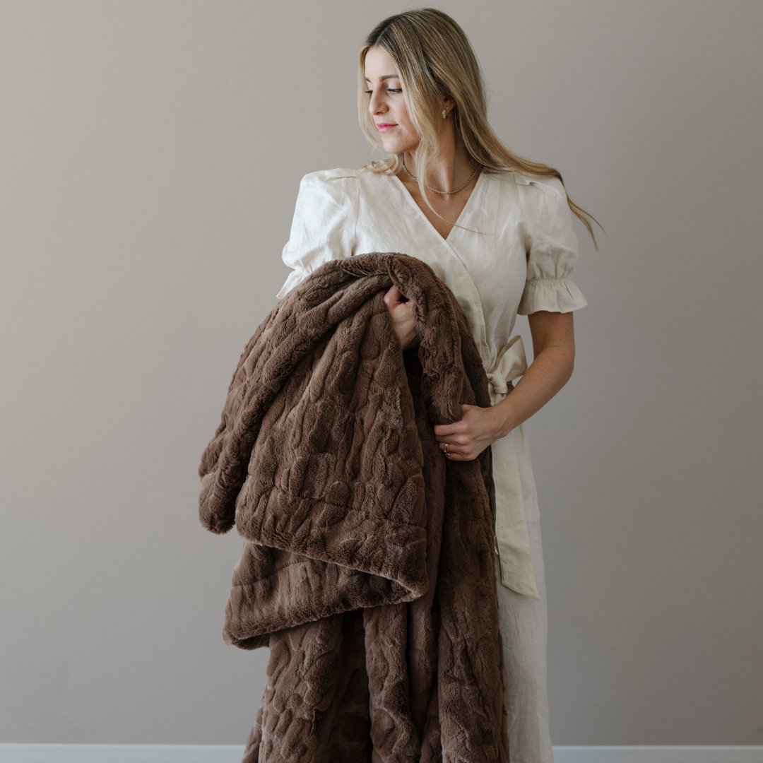 Saranoni Patterned Faux Fur XL Throw Blankets