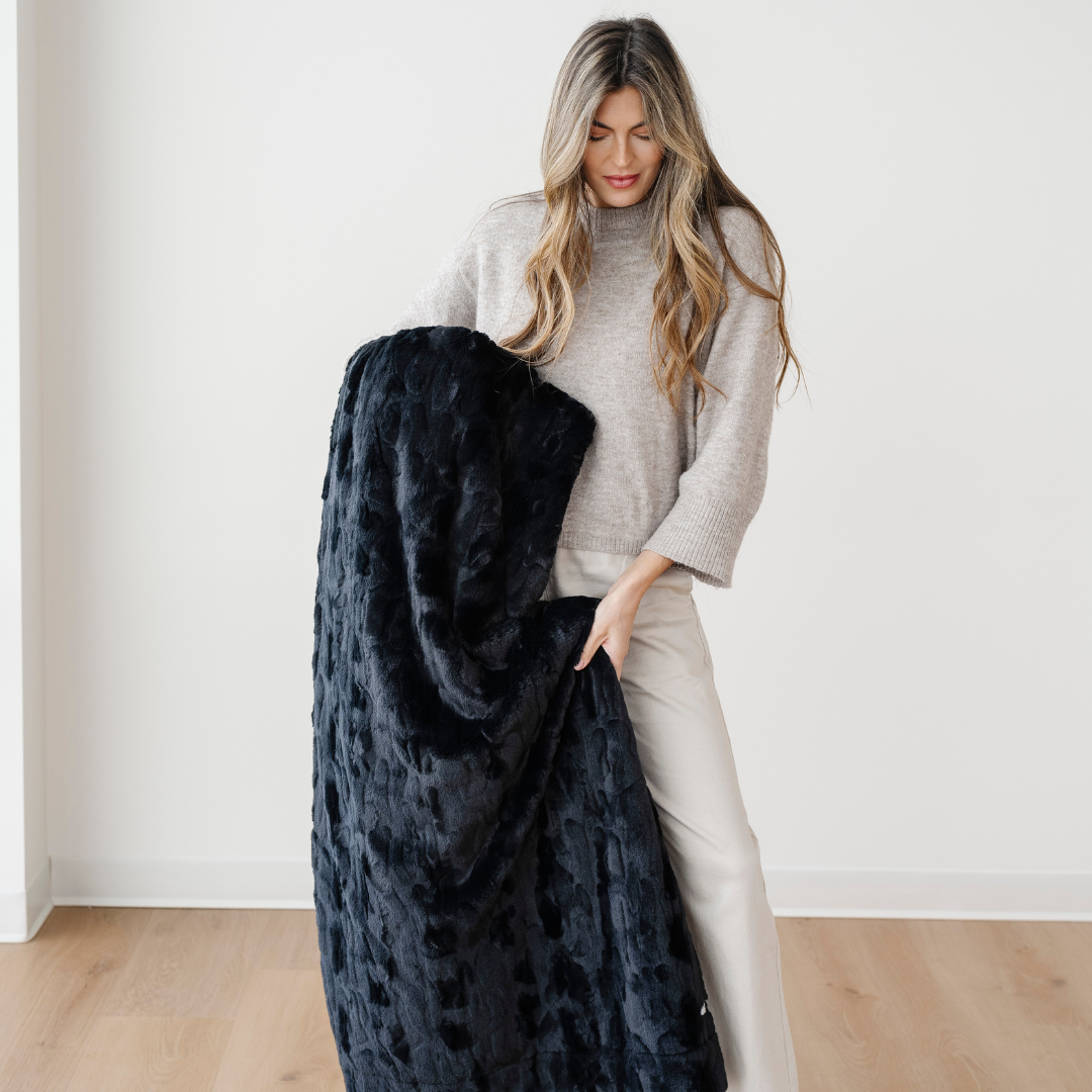 Saranoni Patterned Faux Fur XL Throw Blankets