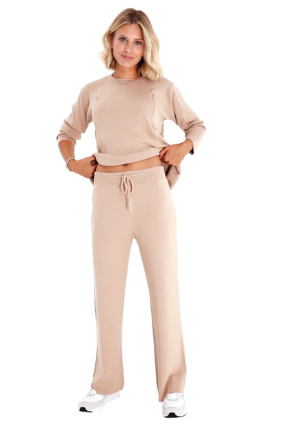 Accouchée Effortless Elegance Maternity/Nursing Lounge Set