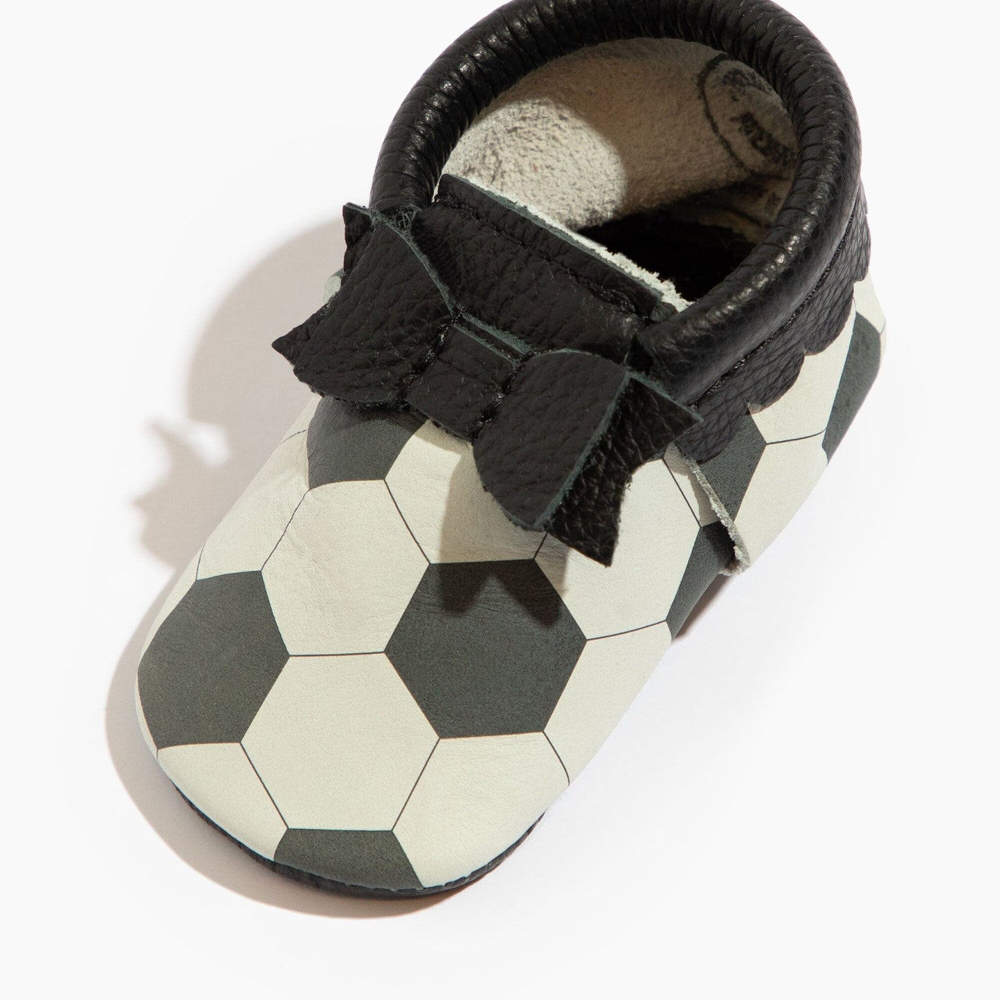Freshly Picked Playmaker Bow Baby Shoe