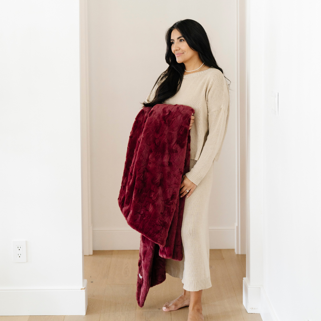 Saranoni Patterned Faux Fur XL Throw Blankets