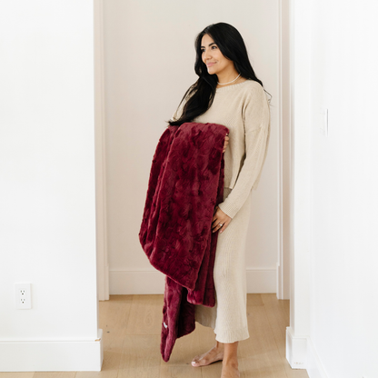 Saranoni Patterned Faux Fur XL Throw Blankets
