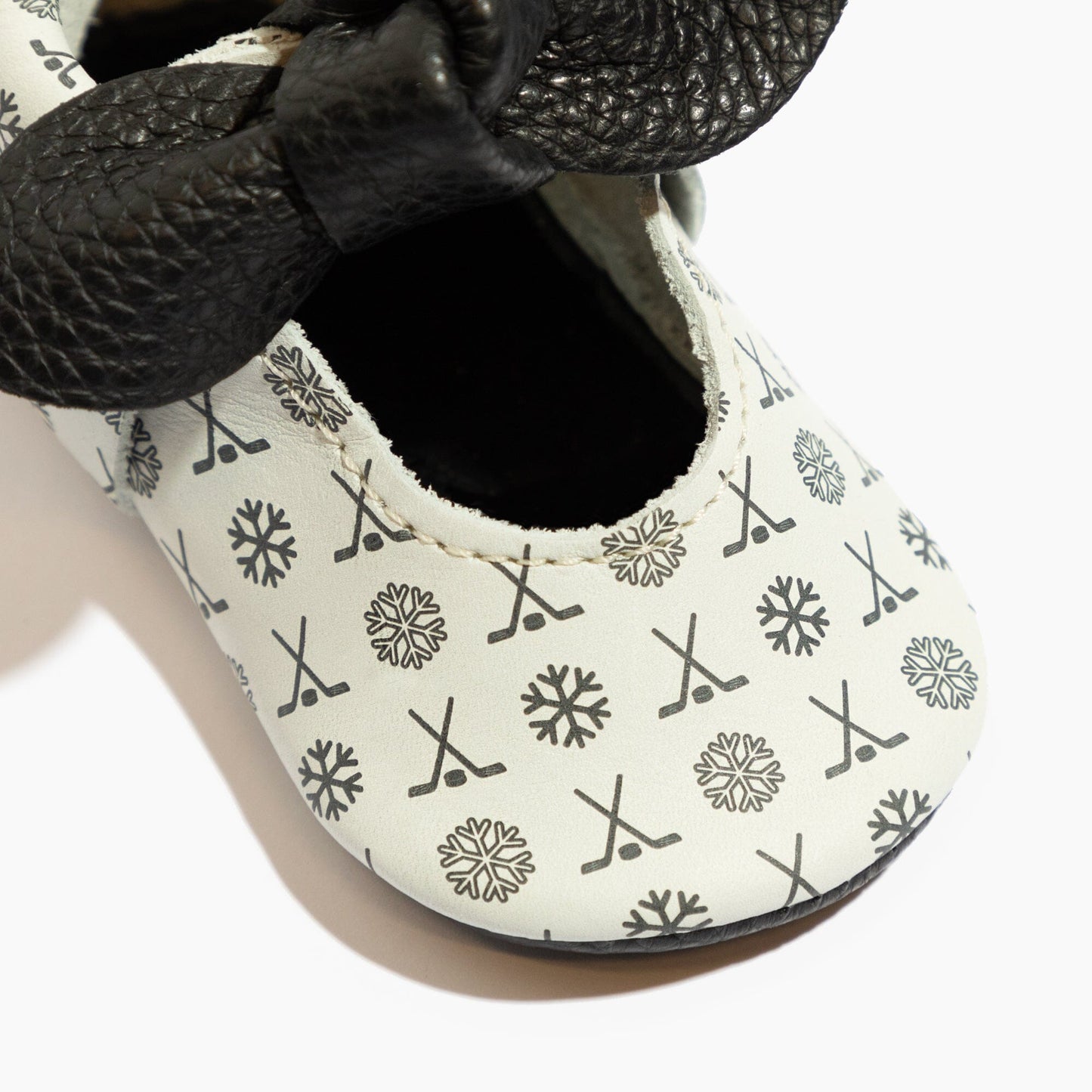 Freshly Picked Power Play Knotted Bow Baby Shoe