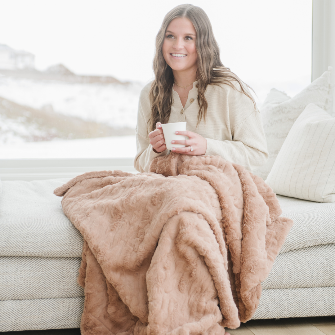 Saranoni Patterned Faux Fur XL Throw Blankets