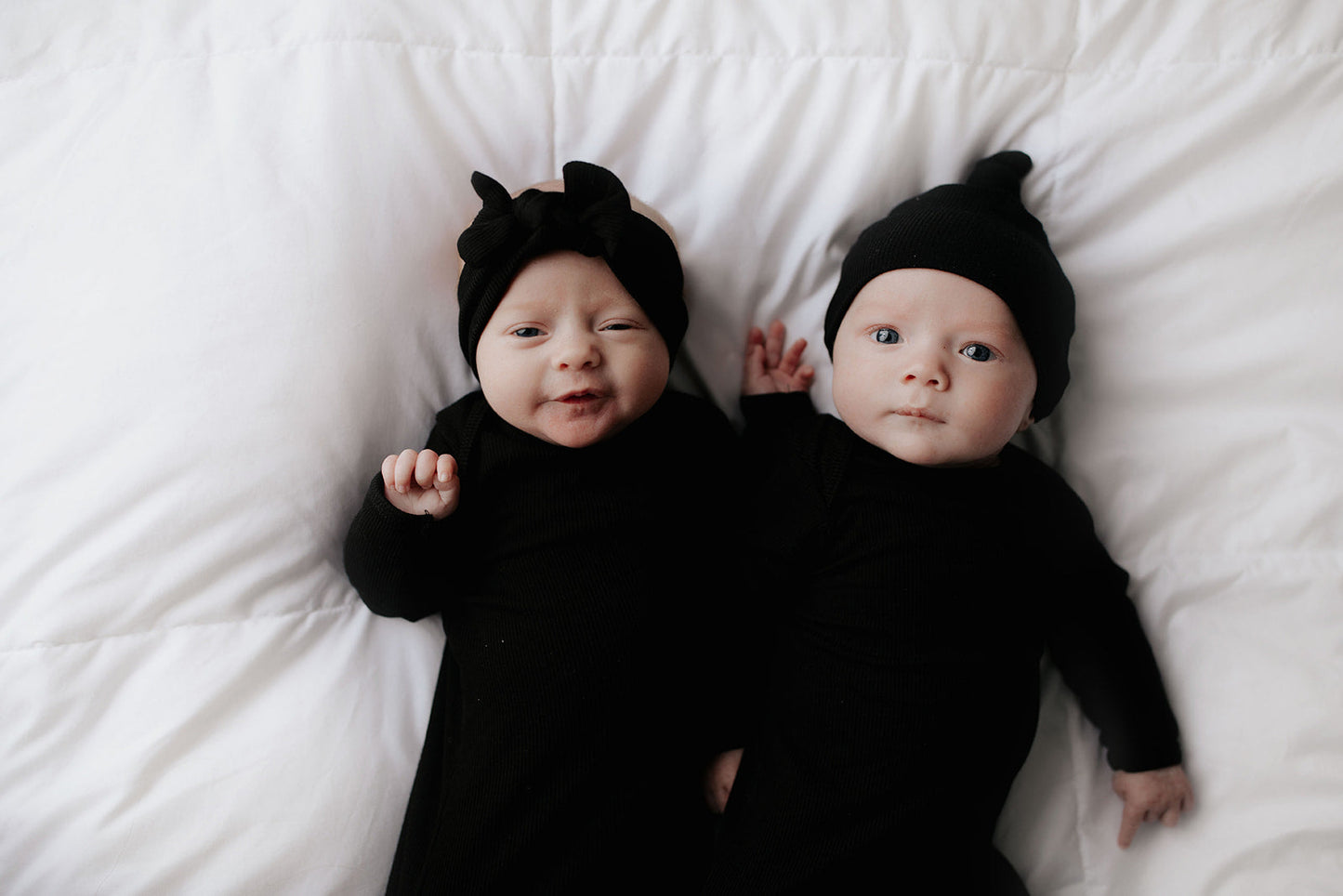 Three Little Tots Ribbed Black Knotted Headband